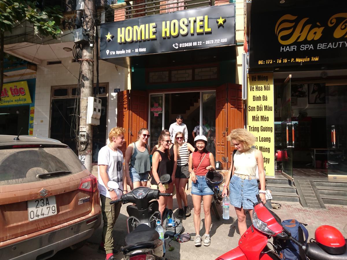 Homie Hostel & Tour Ha Giang Kültér fotó
