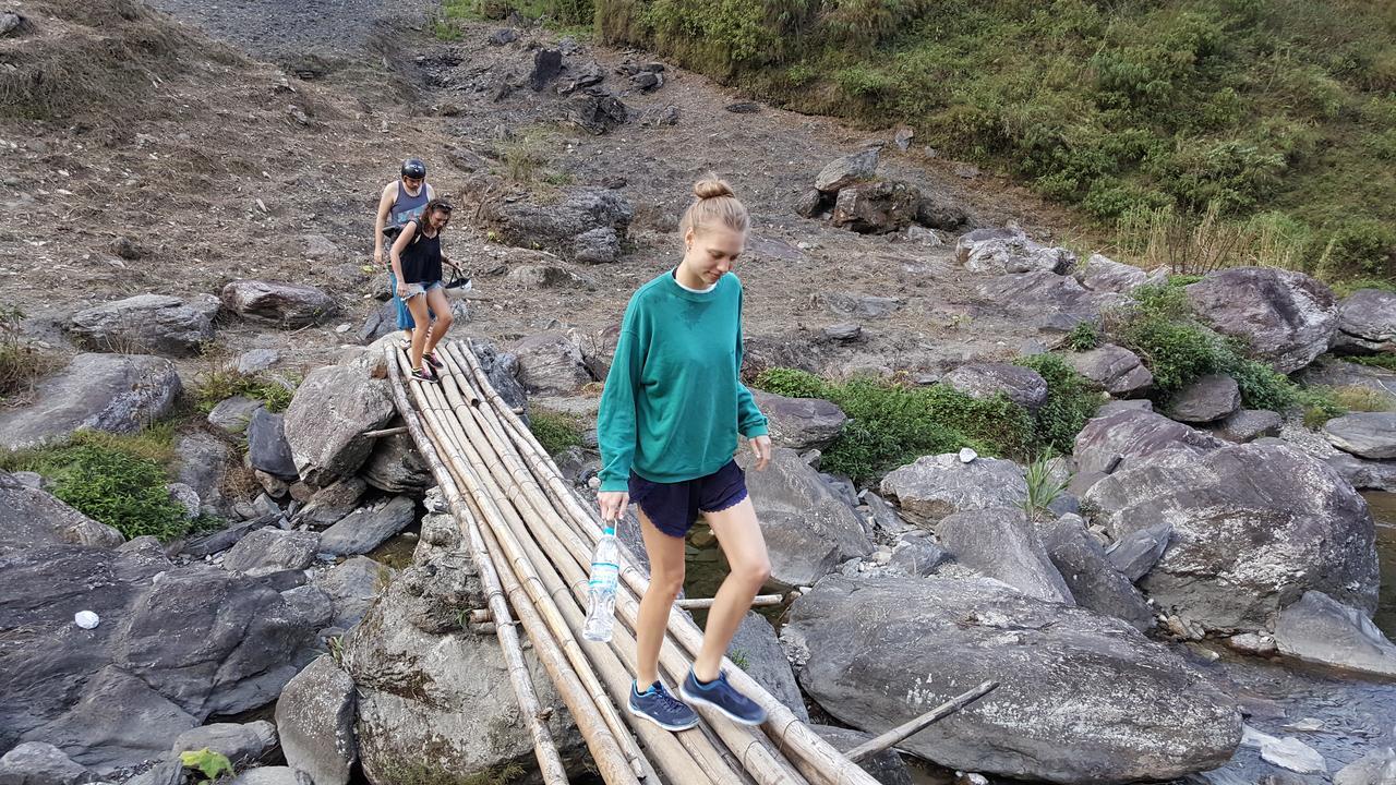Homie Hostel & Tour Ha Giang Kültér fotó