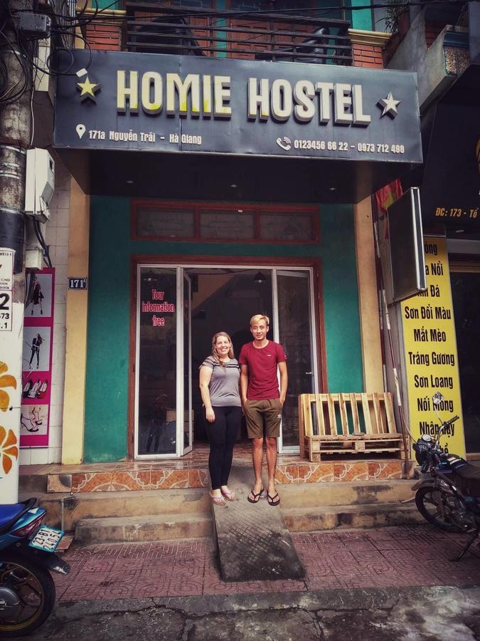 Homie Hostel & Tour Ha Giang Kültér fotó